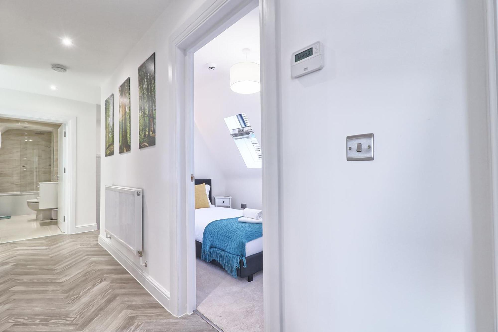 Writtle Massive 4 Bedroom Apartment With Parking In Gorgeous Countryside Location & Short Drive To Chelmsford City Centre Contractors Welcome Екстер'єр фото