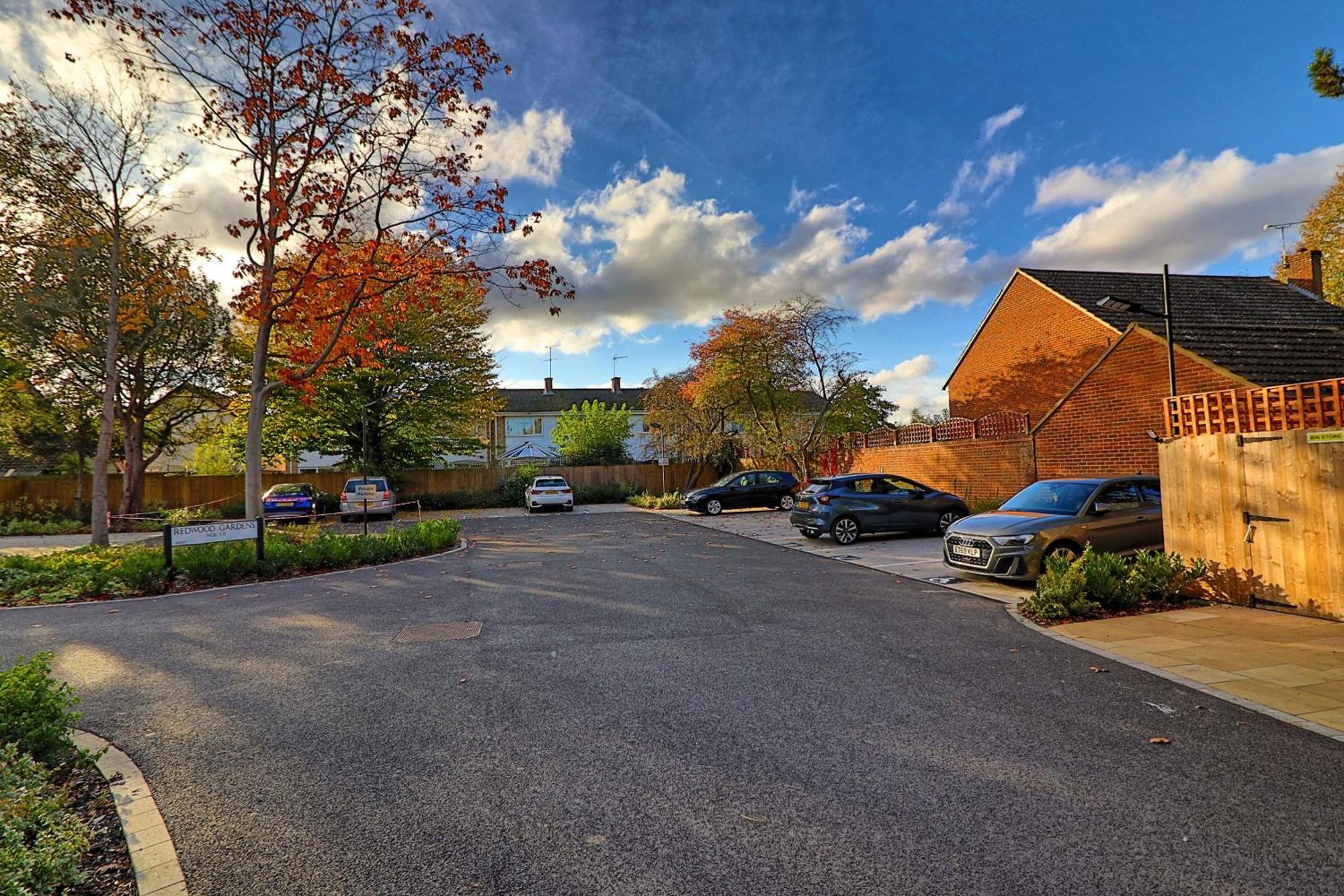 Writtle Massive 4 Bedroom Apartment With Parking In Gorgeous Countryside Location & Short Drive To Chelmsford City Centre Contractors Welcome Екстер'єр фото